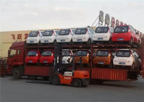 电动轿车