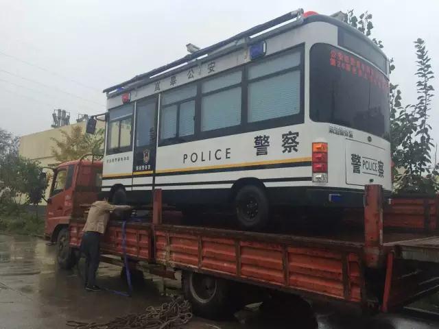 电动警务室