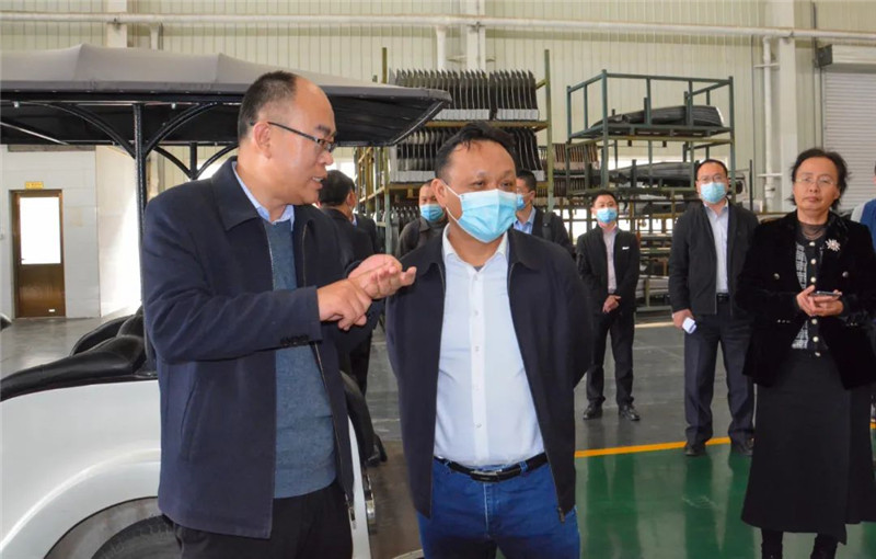​东风柳州汽车有限公司党委书记宣颖一行莅临沐鸣2集团考察调研