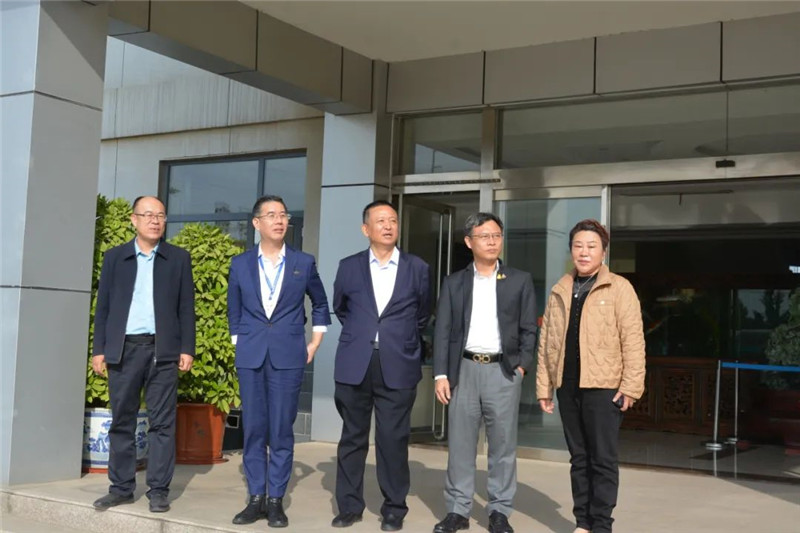 泰国客商一行到沐鸣2集团参观洽谈合作