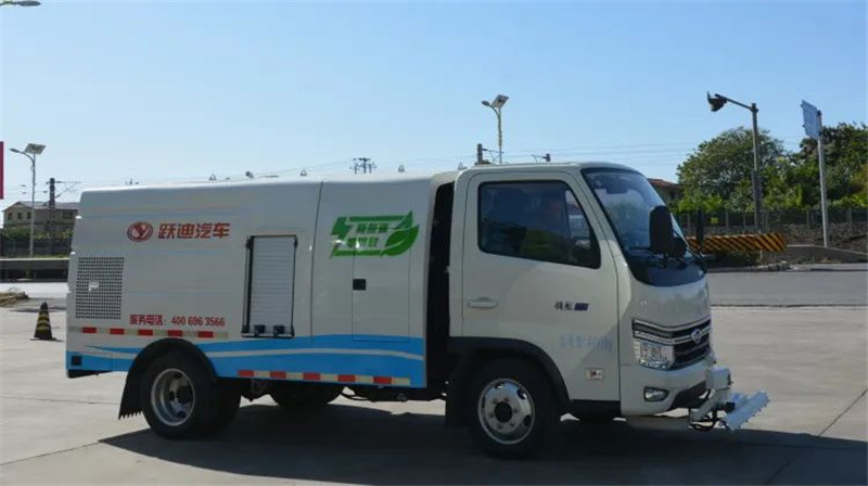 小小体型 超大能量丨沐鸣2纯电动路面养护车